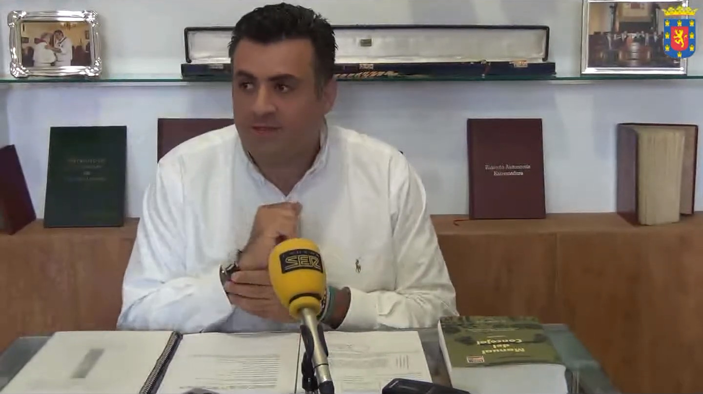 Vídeo de la Rueda de Prensa sobre el Nuevo Instituto y el Centro de Adultos