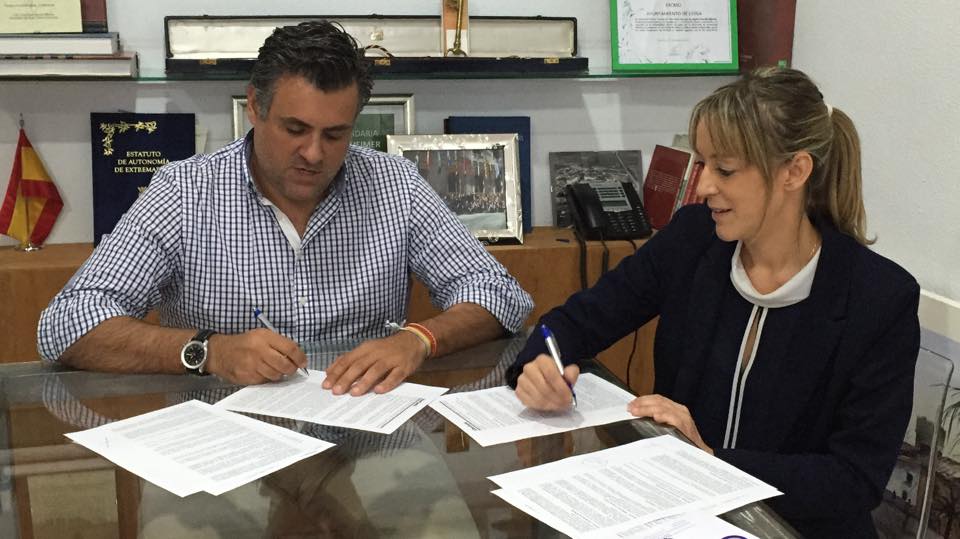 El Ayuntamiento firma con Liberbank la refinanciación de créditos