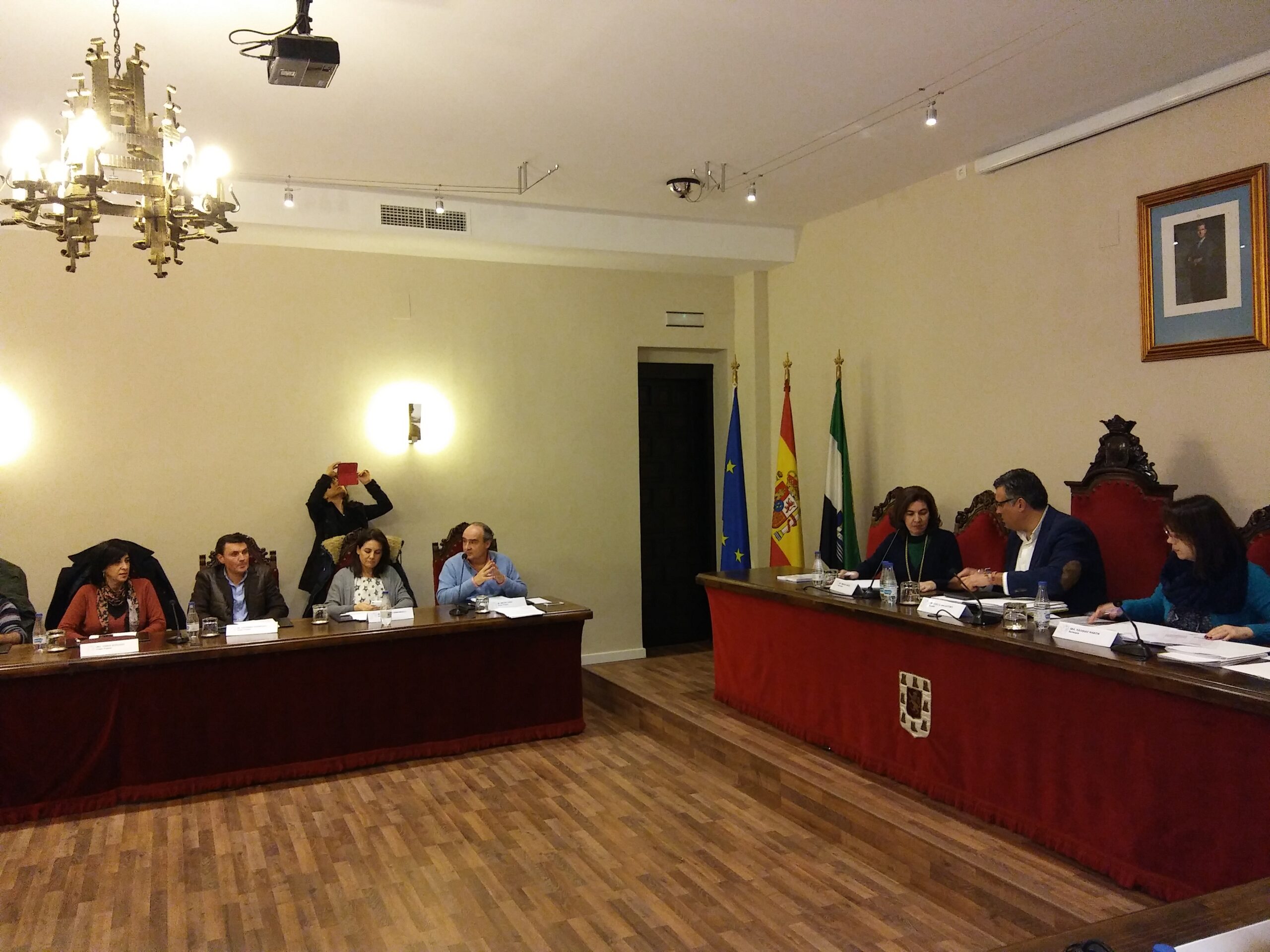 El Ayuntamiento de Coria ha aprobado el Presupuesto General del ejercicio 2017 que asciende a 13.454.982,50 Euros