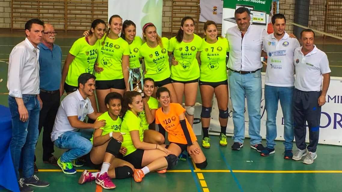 El equipo Senior del C.V. Coria finalizó en la quinta posición en la Fase Final de Segunda División Nacional Femenina de Voleibol Grupo C Ascenso a Primera División