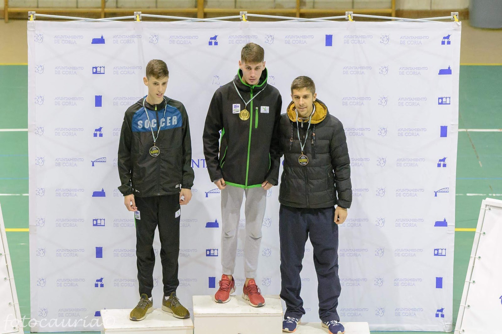 Manuel Petrón y Estefanía Dominguez, ganadores de la XXII San Silvestre Navideña 2018