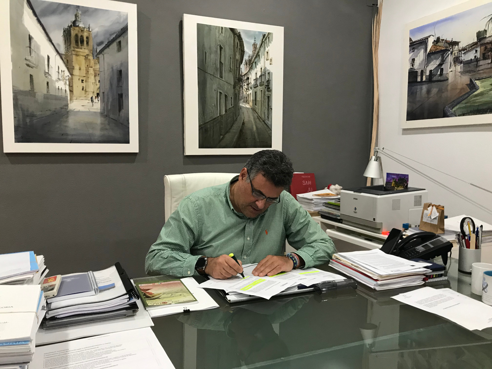 El Alcalde de Coria reitera que el Ayuntamiento no tiene competencia para gestionar la Estación de autobuses