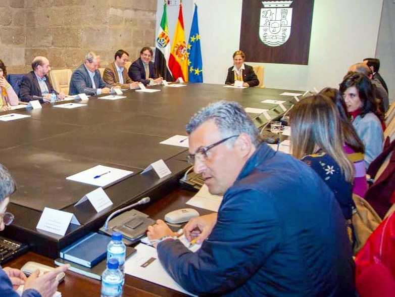 El Ayuntamiento de Coria presente en la COPLE, Consejo de Política Local de Extremadura