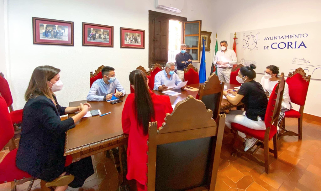 El Ayuntamiento de Coria impulsará un Plan de apoyo al comercio local para reactivar la economía de la ciudad