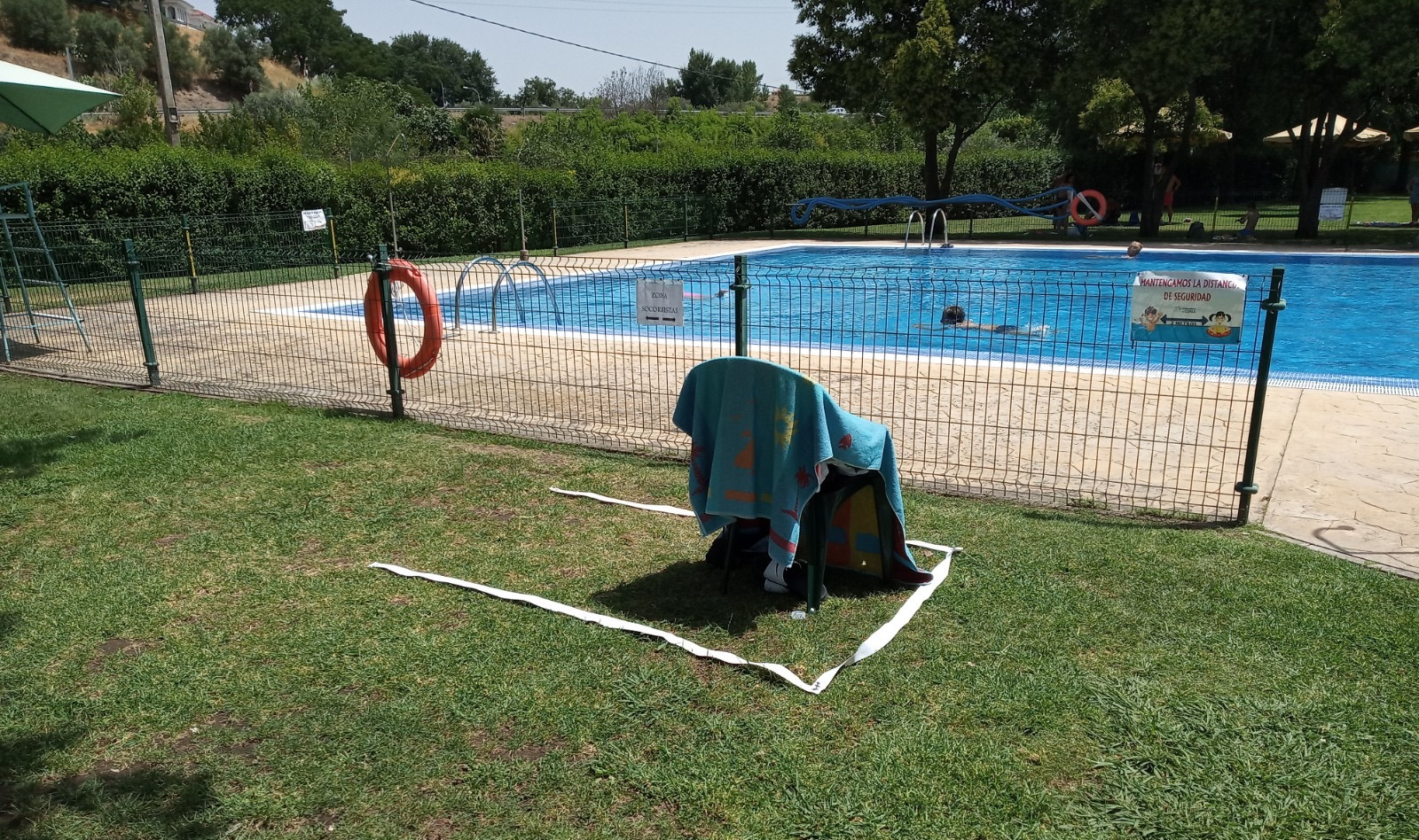 El Ayuntamiento pone en marcha el «kit de distanciamiento personal» en las piscinas municipales