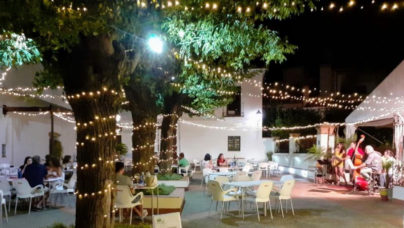 El Ayuntamiento amplia el plazo para la autorización del espacio en las terrazas hasta la festividad del puente de noviembre