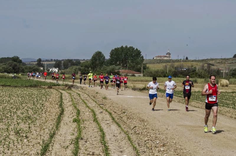 Jesús Fabian González y Macarena Muñoz , ganadores de la XXXIII Sudida a la Ermita «Campo a través 2016»