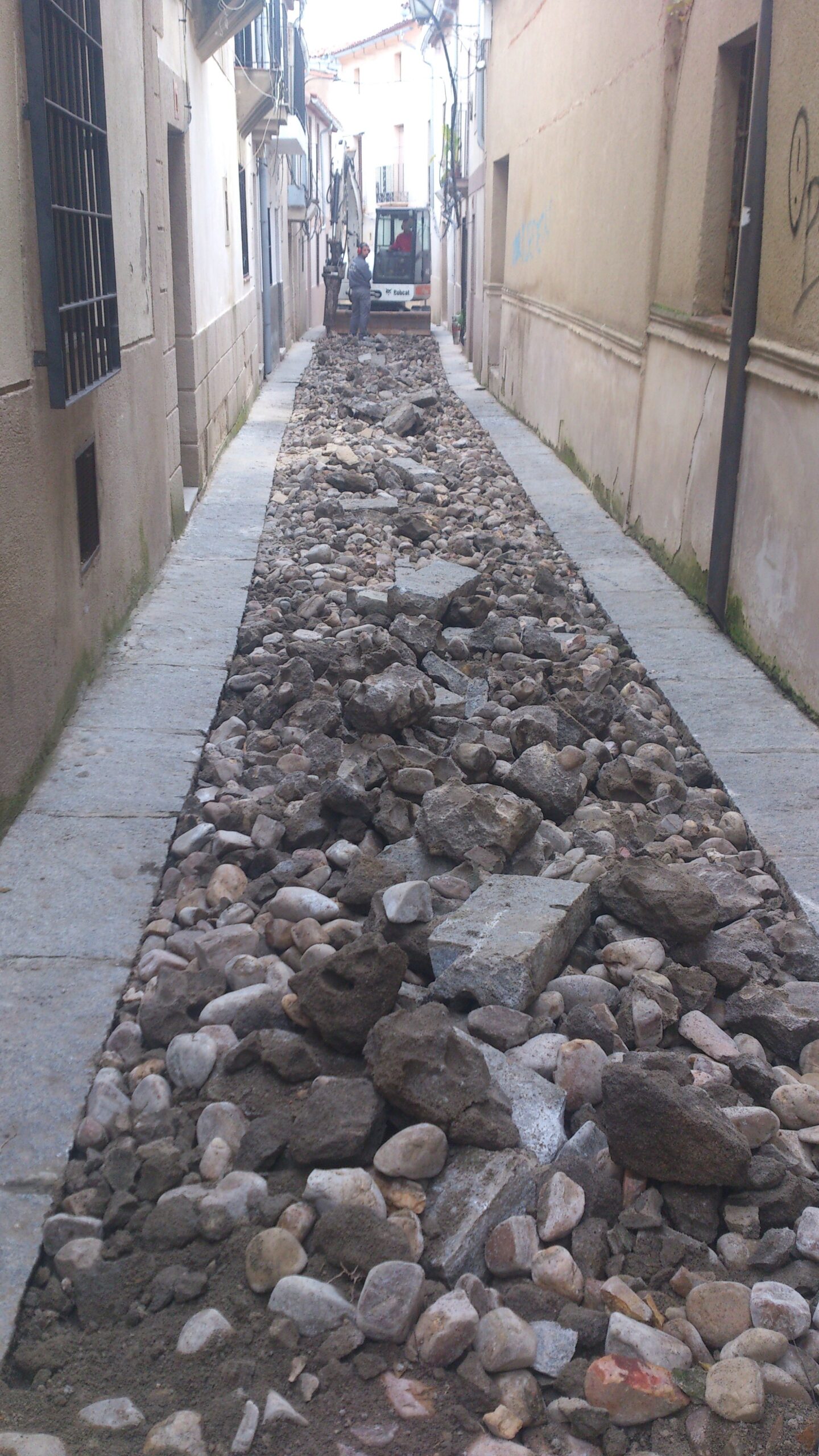 Las obras del empedrado del Casco Histórico continúan extendiéndose por la ciudad intramuros en 2014