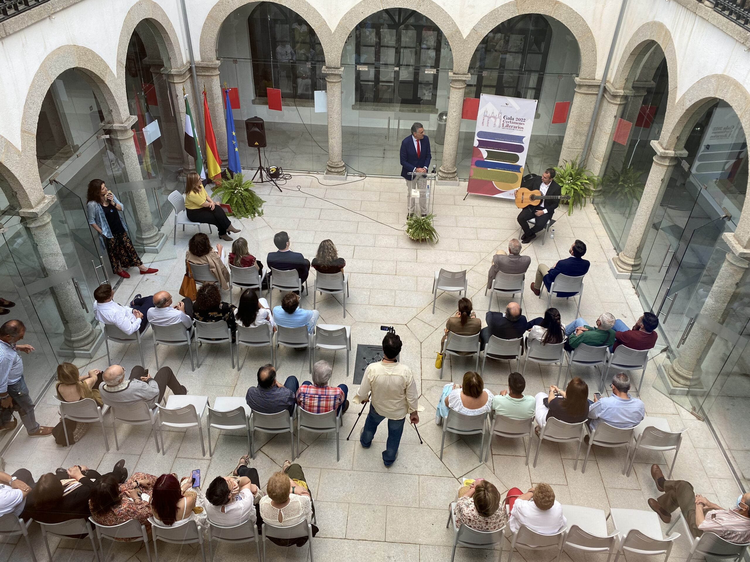 “Un tajo rápido”, del riojano Alejandro Amelivia, ganadora del XXXII Premio Cuentos Ciudad de Coria, que convoca anualmente la Diputación de Cáceres
