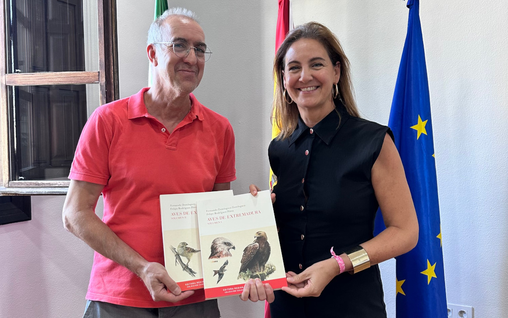 Presentación del libro “Aves de Extremadura”, una obra de Felipe Rodríguez Pérez y Fernando Domínguez Domínguez
