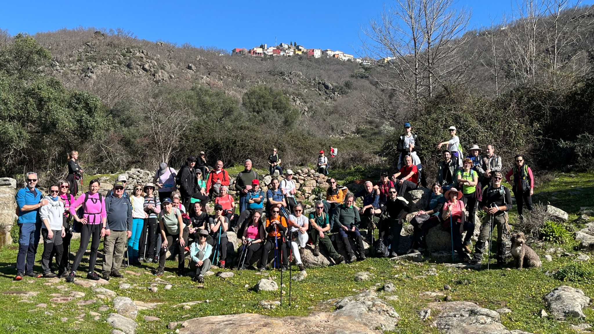Más de medio centenar de Senderistas participaron en la primera ruta de la temporada 2024