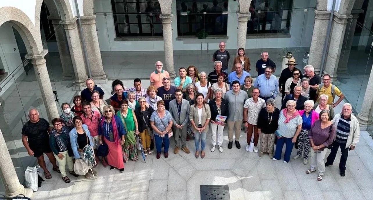 Badminton, Book Presentation by F. Albert and Family Dinner: Full Program for May 2 Event with Tajo Boat Visits